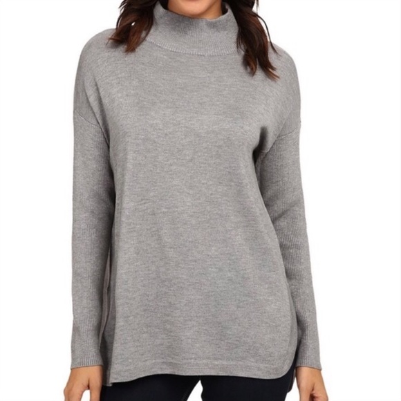 Vince Camuto oversized mock neck top in charcoal grey. Size Small Petite - Picture 1 of 5